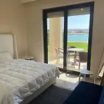 Lagoon Villa: 4-Bed, Pool.